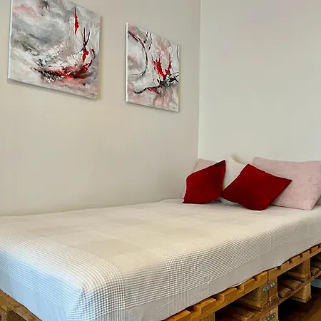 L Aparts Apartamento Tesalónica