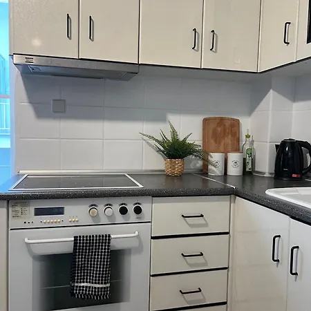 L Aparts Apartamento Tesalónica